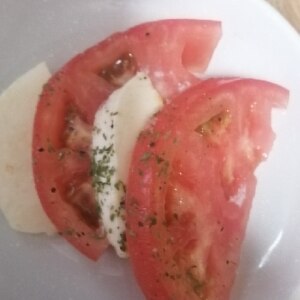 簡単 トマトとモッツァレラチーズのカプレーゼ